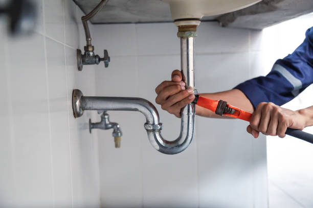 Best Emergency Plumber  in Newark, TX
